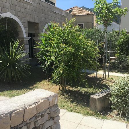 Apartmani Domenika Zuljana Bagian luar foto